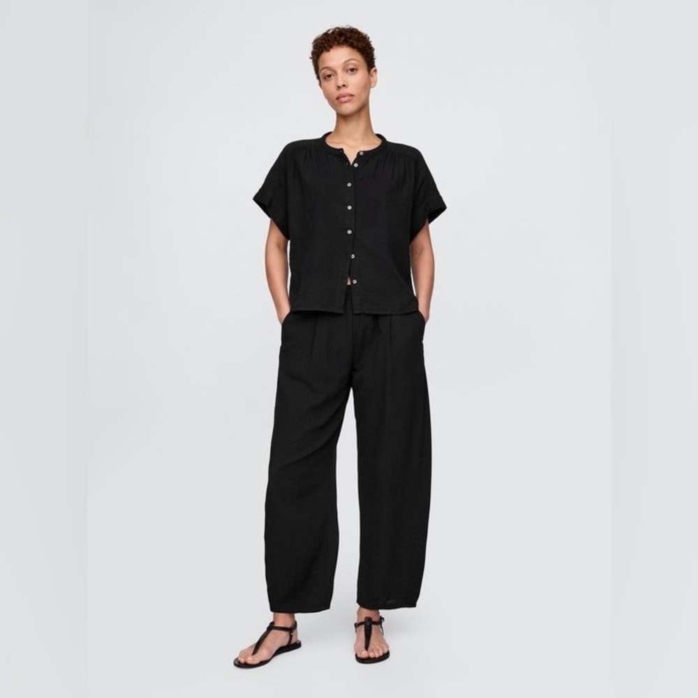 NEW! GAP Black Cotton Gauze Easy Barrel Pants - Multiple 🩷 #713952